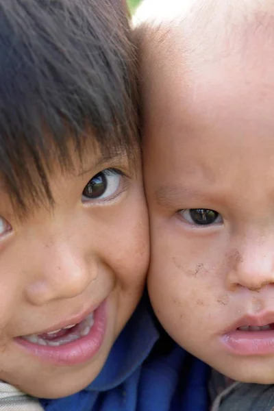 Niños Akha Norte Del País —  Fotos de Stock