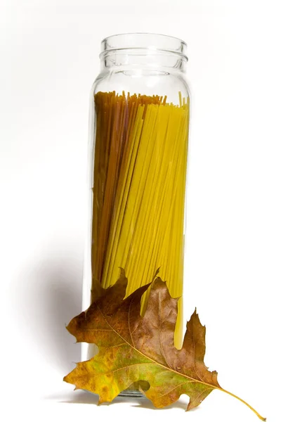 Жовтий Червоний Спагетті — стокове фото