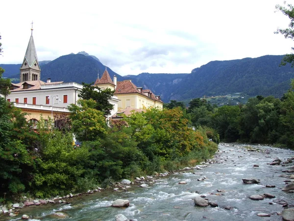 Villa Med Glyciner Merano — Stockfoto