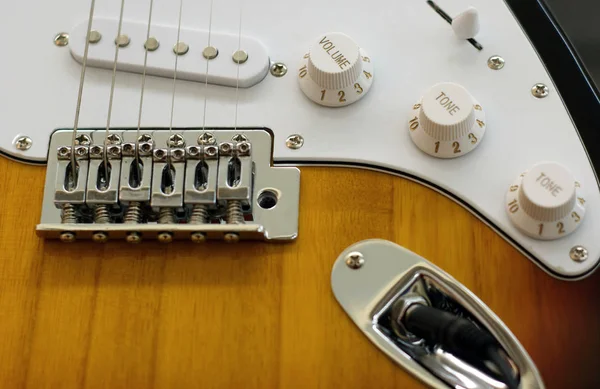 Wooden Table Electric Guitar — Stock Photo, Image