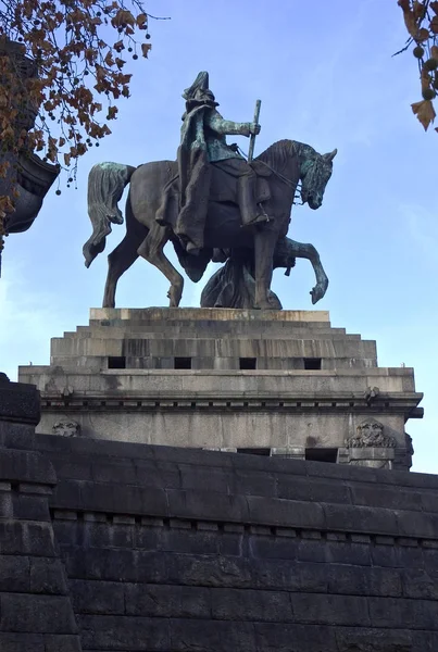 Statua Equestre Deutsches Eck Koblenz Città Alla Confluenza Moschea Reno — Foto Stock