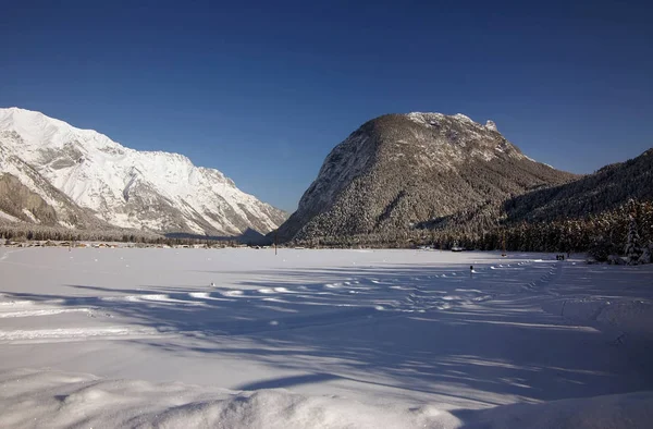 Snow Covered Winter Landscape — Stock Photo, Image