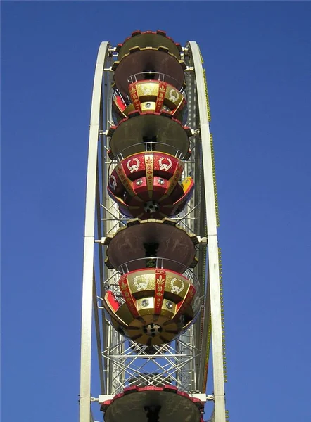 Ferris Wiel Van Zijkant Opname Van Kerstmarkt Halle Saale — Stockfoto