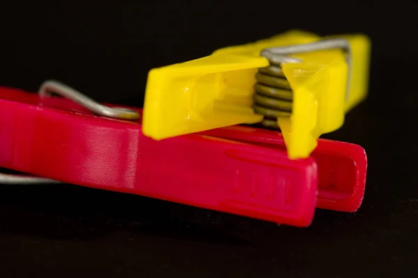 Żółty Plastikowy Kabel Bezpieczeństwa Czarnym Tle — Zdjęcie stockowe