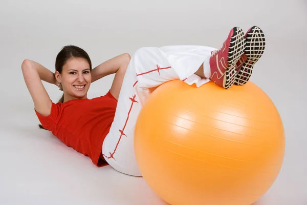 Young Woman Exercise Ball — Stockfoto