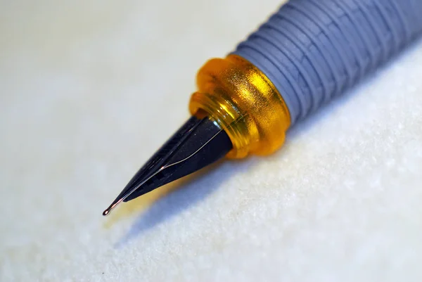 Füllfederhalter Und Tinte Bleistift — Stockfoto