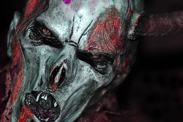 Halloween Zombie Homme Avec Effrayant Visage Sur Fond Noir — Photo