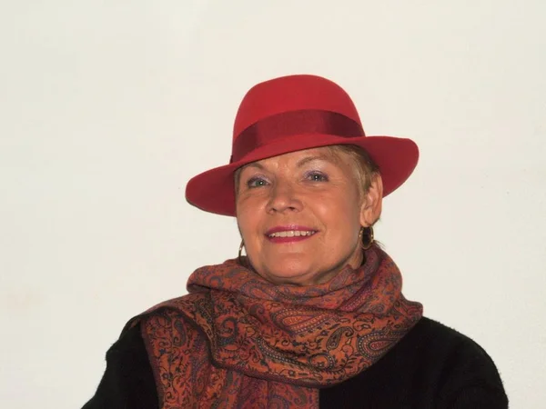 Retrato Una Hermosa Mujer Madura Sombrero — Foto de Stock