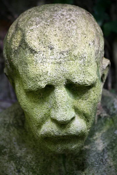 Detalhe Uma Estátua Uma Sepultura — Fotografia de Stock