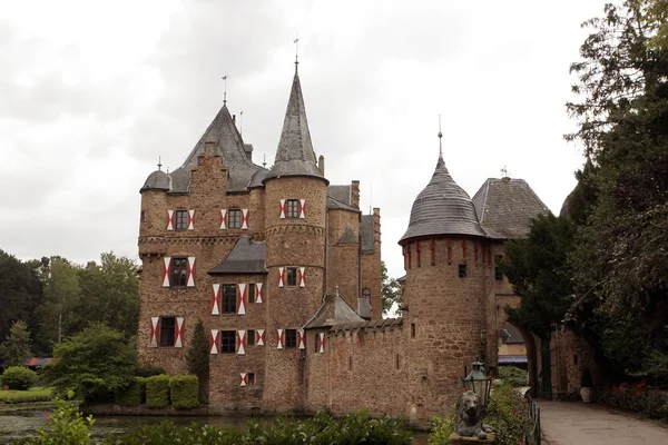 Malowniczy Widok Majestatyczną Średniowieczną Architekturę — Zdjęcie stockowe