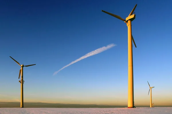 Rüzgar Türbinleri Endüstrisi Yenilenebilir Enerji — Stok fotoğraf
