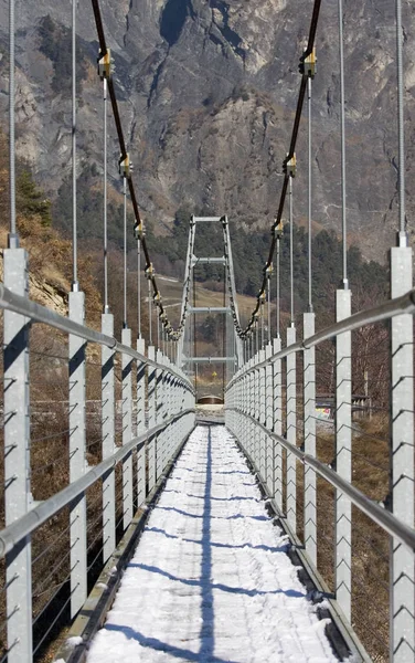 Κρεμαστή Γέφυρα Στο Ελβετικό Καντόνι Valais — Φωτογραφία Αρχείου