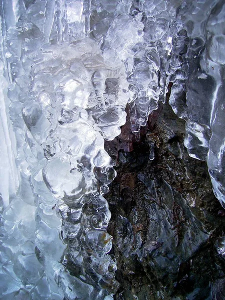 Hermosa Cascada Sobre Fondo Naturaleza — Foto de Stock