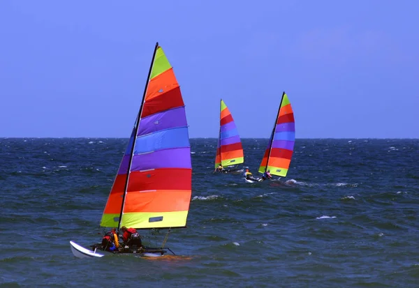 Segelboot Auf Dem Meer — Stockfoto