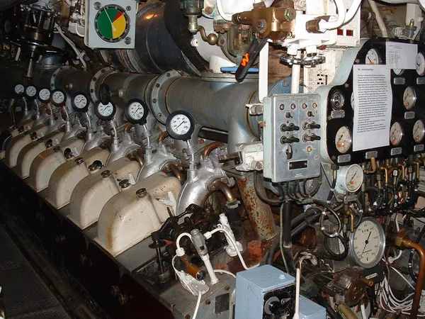 Old Car Engine Garage — Stock Photo, Image