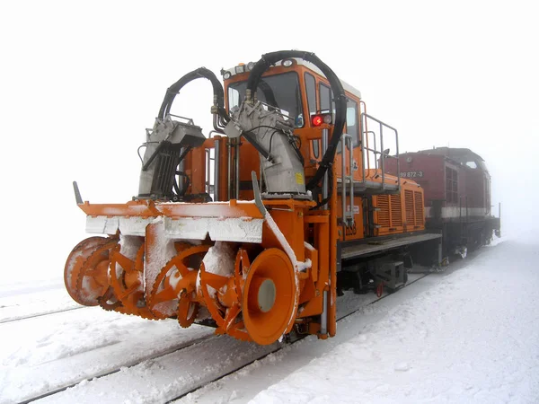 Αυτό Εξασφαλίζει Snowblower Στο Harz Brocken Για Δωρεάν Ταξίδια — Φωτογραφία Αρχείου