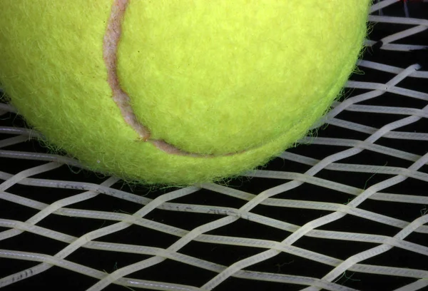 Balón Verde Tenis Partido Deportivo —  Fotos de Stock
