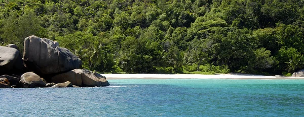 there are in the north of the island a small path which leads along the coast to anse georgette. however,this path is now almost completely overgrown and only extremely difficult to find. incidentally,the title is ironic