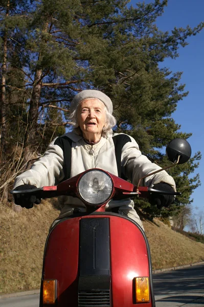 Senior Woman Red Riding Scooter Motorcycle — Stock Photo, Image