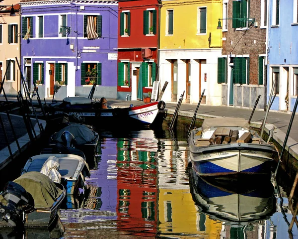 Burano Islote Pequeño Cerca Vena Los Residentes Mantienen Sus Casas —  Fotos de Stock