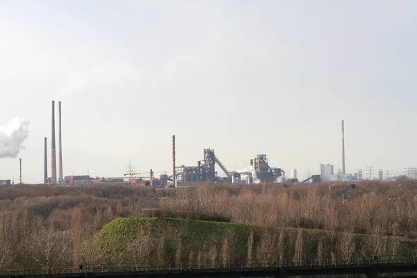 Industriële Installatie Met Rook — Stockfoto