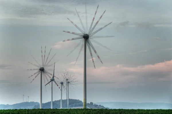 Rüzgar Enerjisi Yel Değirmeni — Stok fotoğraf