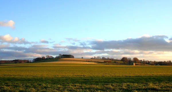 Pittoresk Utsikt Över Landskapet — Stockfoto