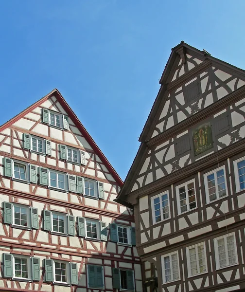 a half-timbered house has a supporting frame made of wood,in which the gaps are filled with a wood-clay composite (more rarely with bricks or). houses truss built by carpenters. the carpenters pflockten still on the ground di