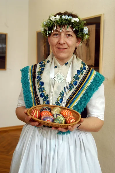 Portret Van Een Mooie Vrouw Een Traditioneel Oekraïens Nationaal Kostuum — Stockfoto