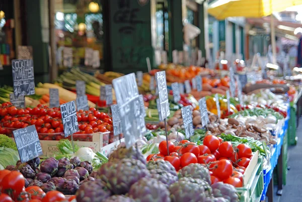 Färsk Frukt Och Färska Grönsaker Marknaden — Stockfoto