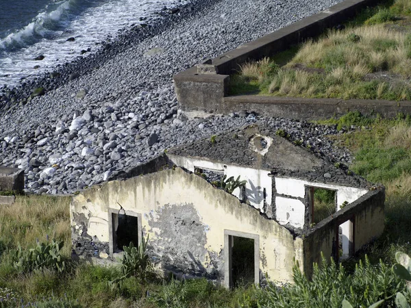 Localizado Uma Seção Praia Quase Inacessível Madeira Com Olinfus 400 — Fotografia de Stock