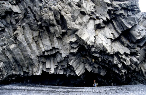 Has Kept Everything Nothing Collapse Nbasalt Caves Cape Dyrholaey Islands — Foto de Stock