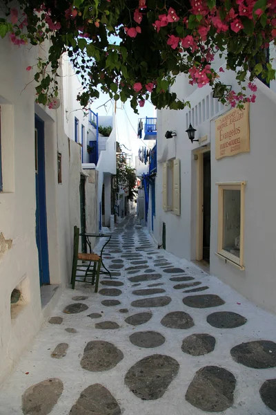 Esta Calle Encuentra Ciudad Mykonos Noften Las Hermosas Calles Son —  Fotos de Stock