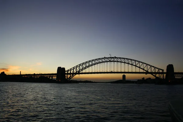 Свет Портовым Мостом — стоковое фото