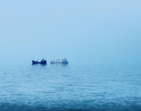 Two Ships Horizon — Stock Photo, Image