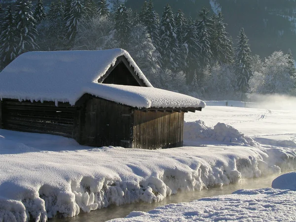Schöne Verschneite Winterlandschaft — Stockfoto