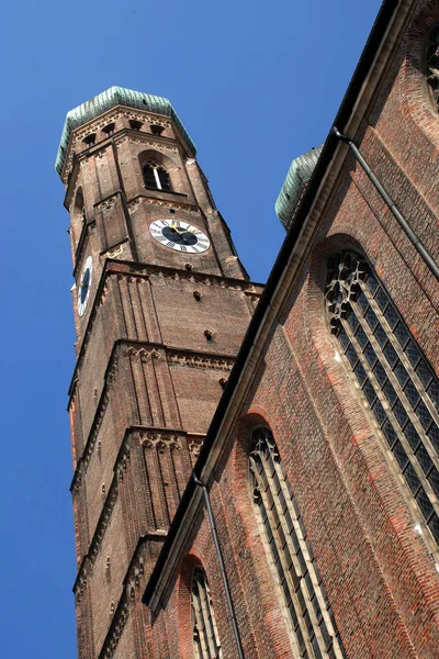 Munich Γυναικείοι Πύργοι — Φωτογραφία Αρχείου