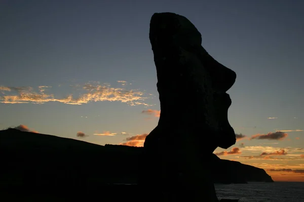 Moai Sonnenaufgang — Stockfoto