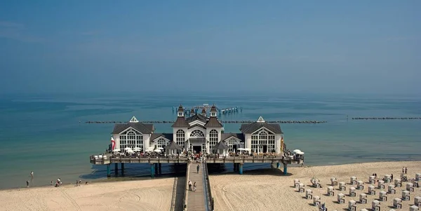 Vista Sul Mare Sul Molo Sulla Spiaggia — Foto Stock