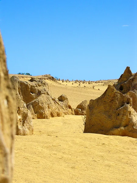 Trona Zirveleri Alışılmadık Bir Jeolojik Özelliktir — Stok fotoğraf