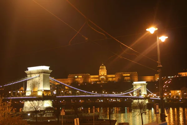 Chain Bridge Budapest Éjjel — Stock Fotó