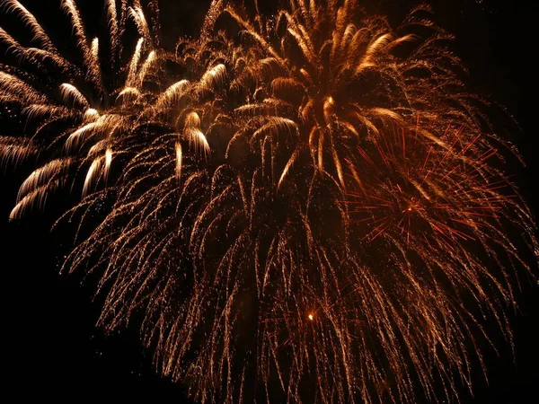 Funkelnd Buntes Feuerwerk Himmel — Stockfoto