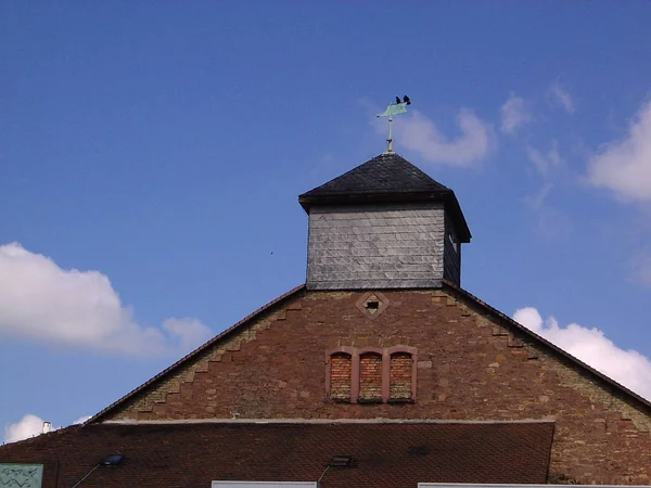 Szenischer Blick Auf Die Christliche Kirchenarchitektur — Stockfoto