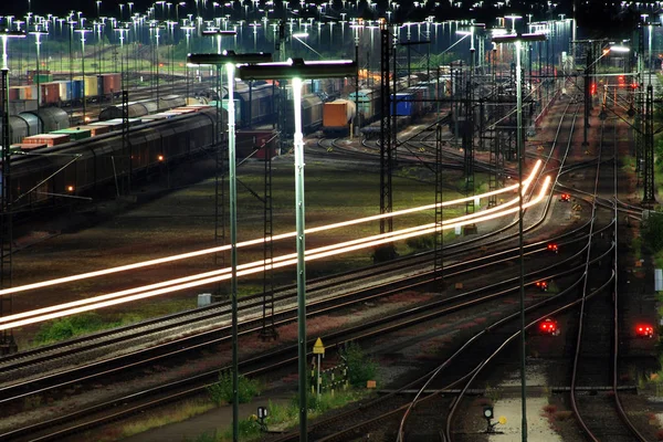 Estación Tren Por Noche —  Fotos de Stock