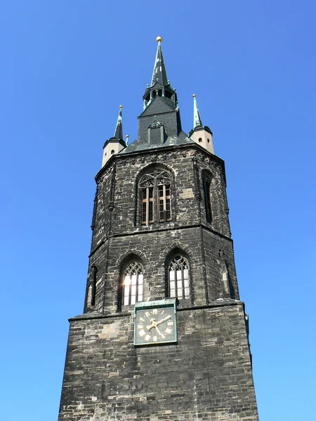 Det Röda Tornet Hallens Torg Och Der Saale Ett Stadens — Stockfoto