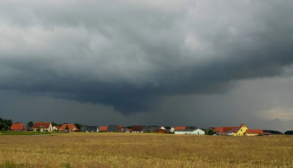 Denna Gewitterstimmung Har Redan Blivit Ett Permanent Tillstånd Över Vårt — Stockfoto