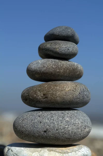 Stapel Stenen Het Strand — Stockfoto