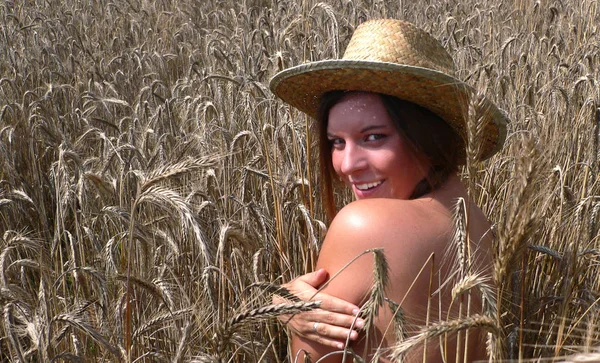 Junge Frau Mit Cowboyhut — Stockfoto