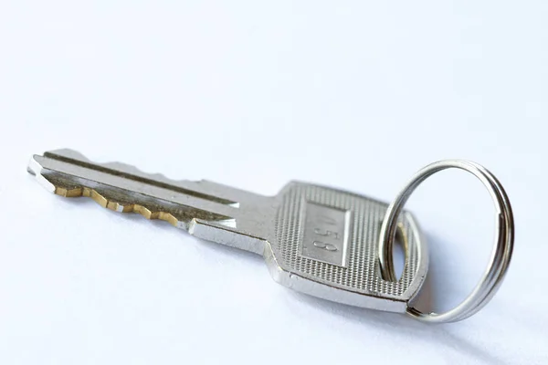 Schlüssel Mit Vorhängeschloss Auf Weißem Hintergrund — Stockfoto