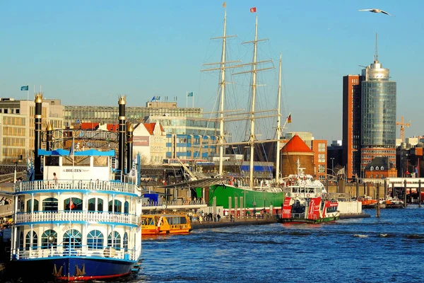 Hamburg Észak Németország Egyik Legnagyobb Kikötővárosa — Stock Fotó